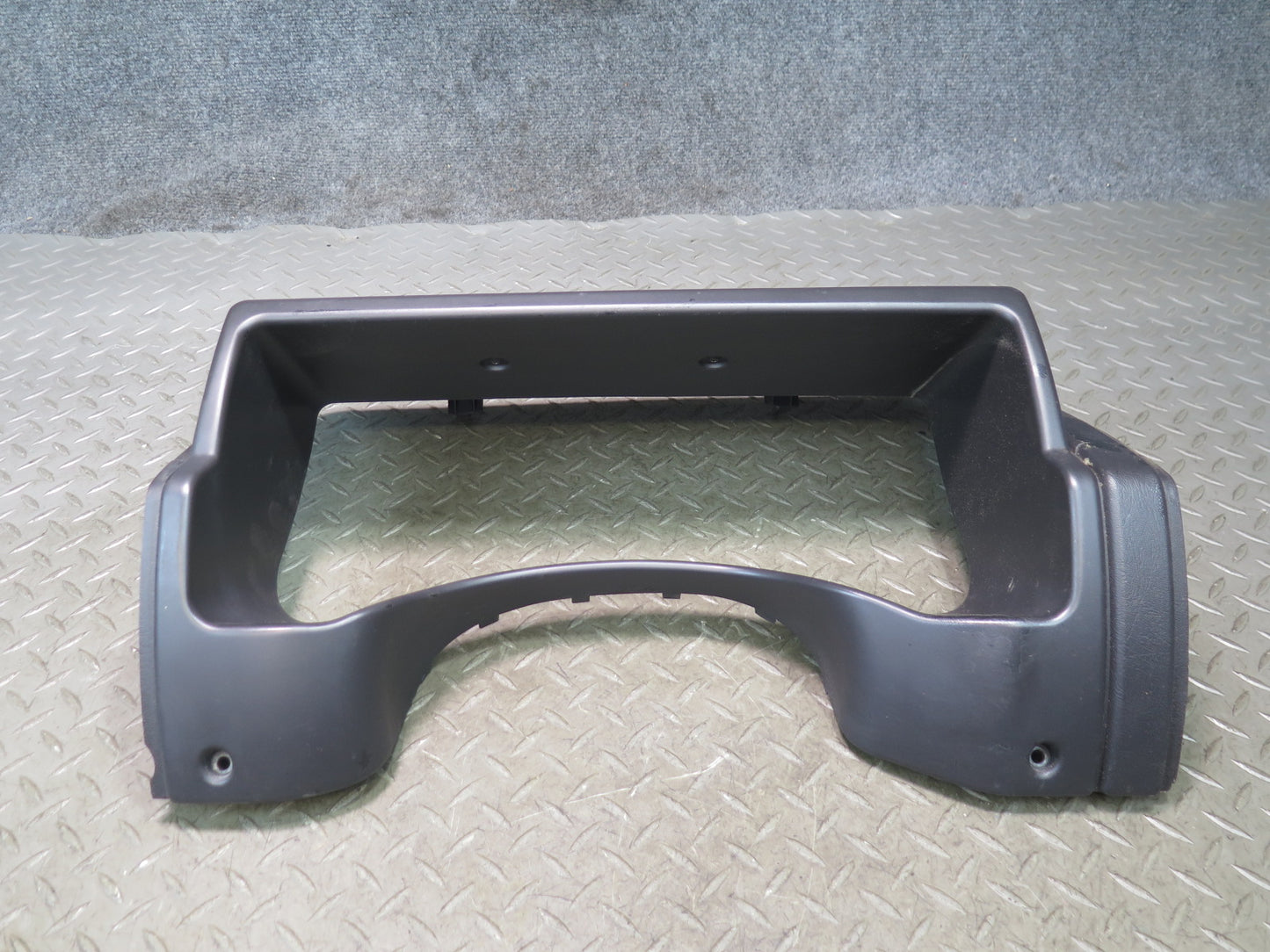 2003-2007 Hummer H2 Dash Instrument Cluster Speedometer Bezel Trim Panel
