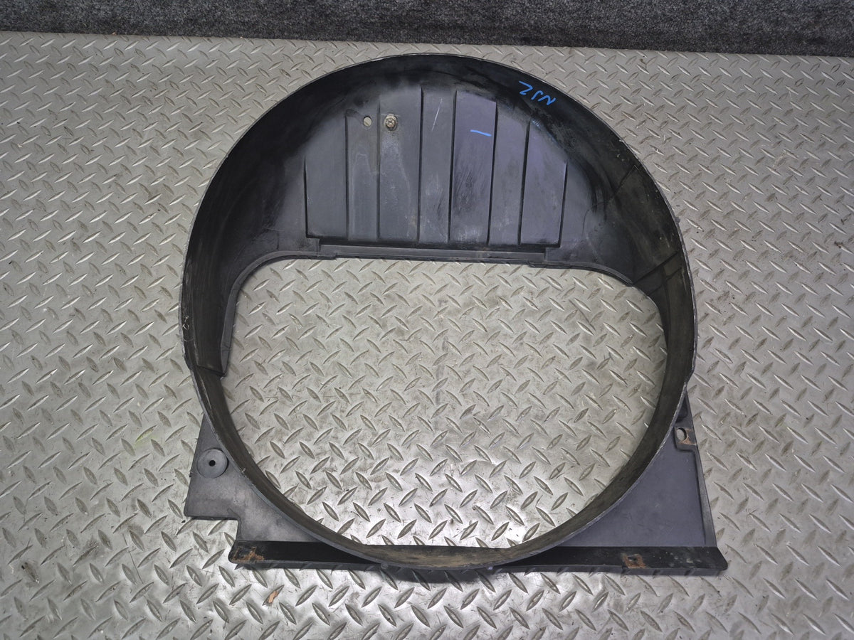 84-89 Nissan Z31 300ZX NA Engine Cooling Fan Motor Upper Shroud 21477-01P00 OEM