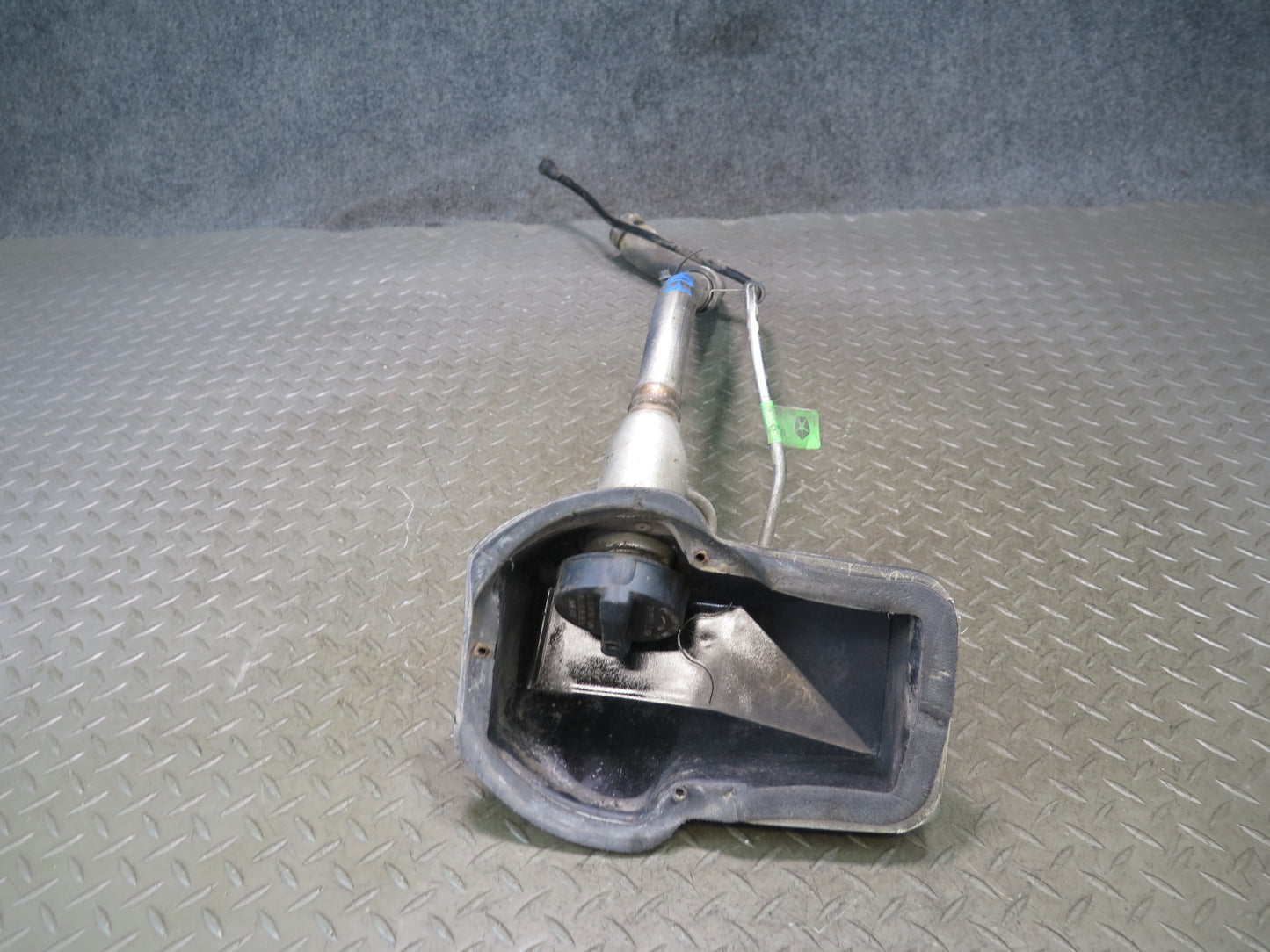 04-08 Dodge RAM 1500 DR Fuel Tank Filler Neck Tube Line Assembly 52102142AE
