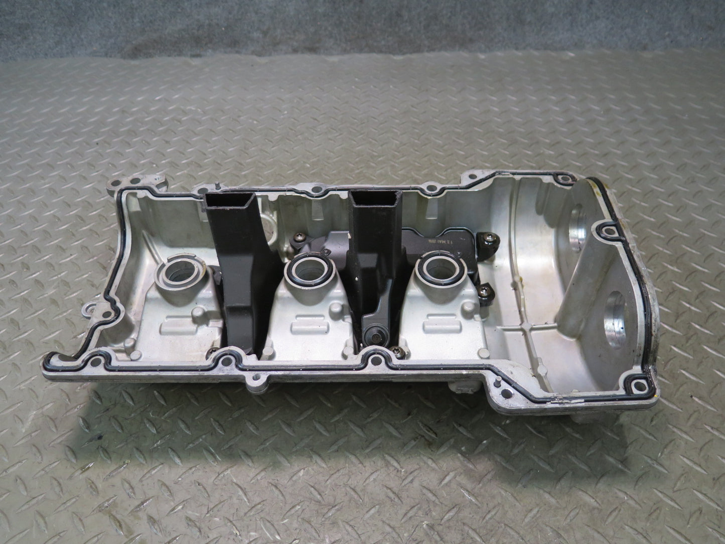 2014-2016 Porsche Panamera 970 3.0L Engine Left Side Cylinder Head Valve Cover