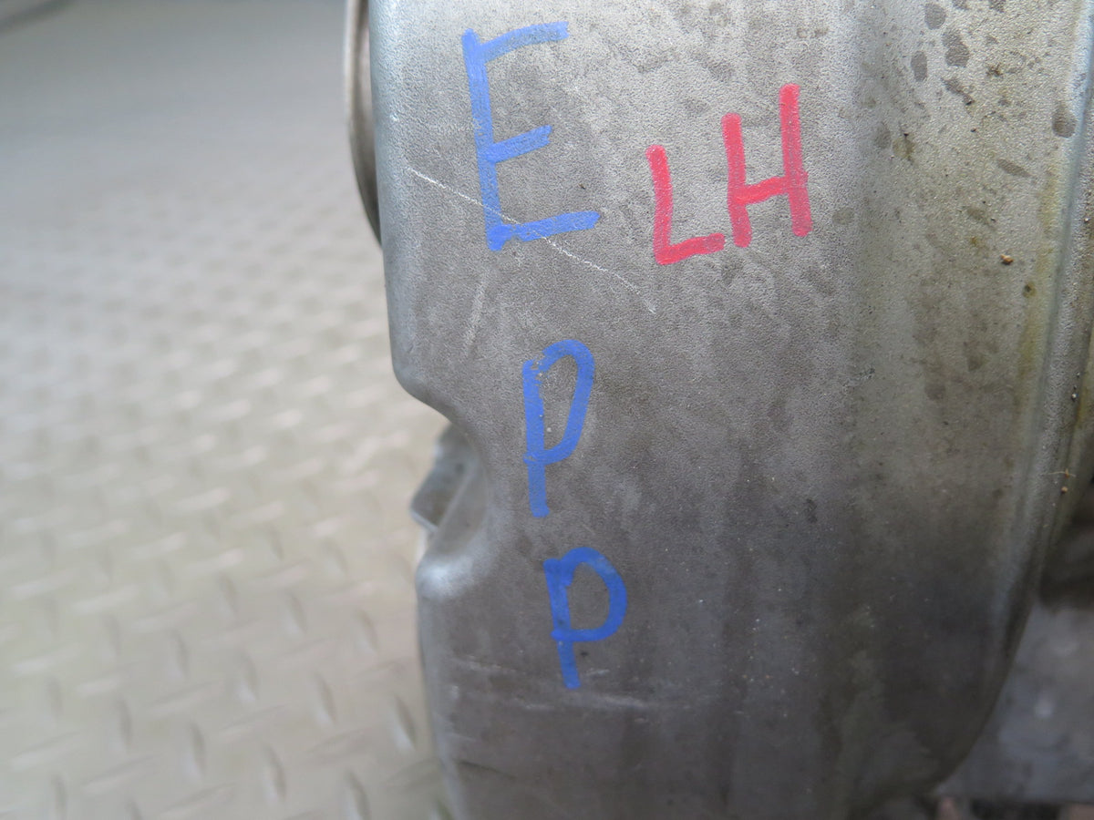 2014-2016 Porsche Panamera 970 3.0L Engine Left Side Cylinder Head Valve Cover