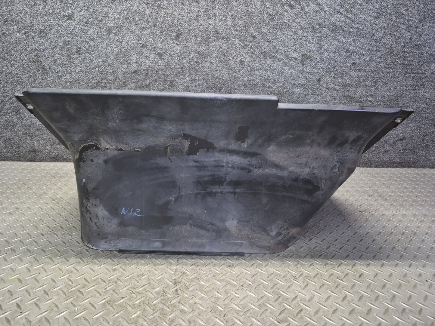 84-89 Nissan Z31 300ZX NA Engine Cooling Fan Motor Lower Shroud Cover OEM