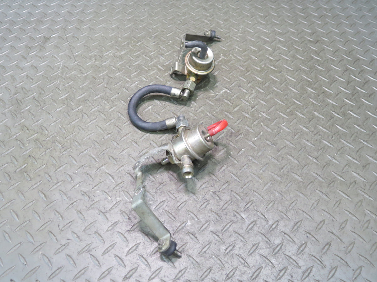 2014-2016 Porsche Panamera 970 3.0L Engine Fuel Pressure Regulator Assembly