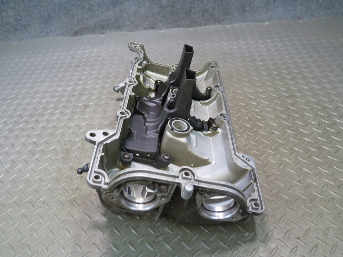 2014-2016 Porsche Panamera 970 3.0L Engine Right Side Cylinder Head Valve Cover