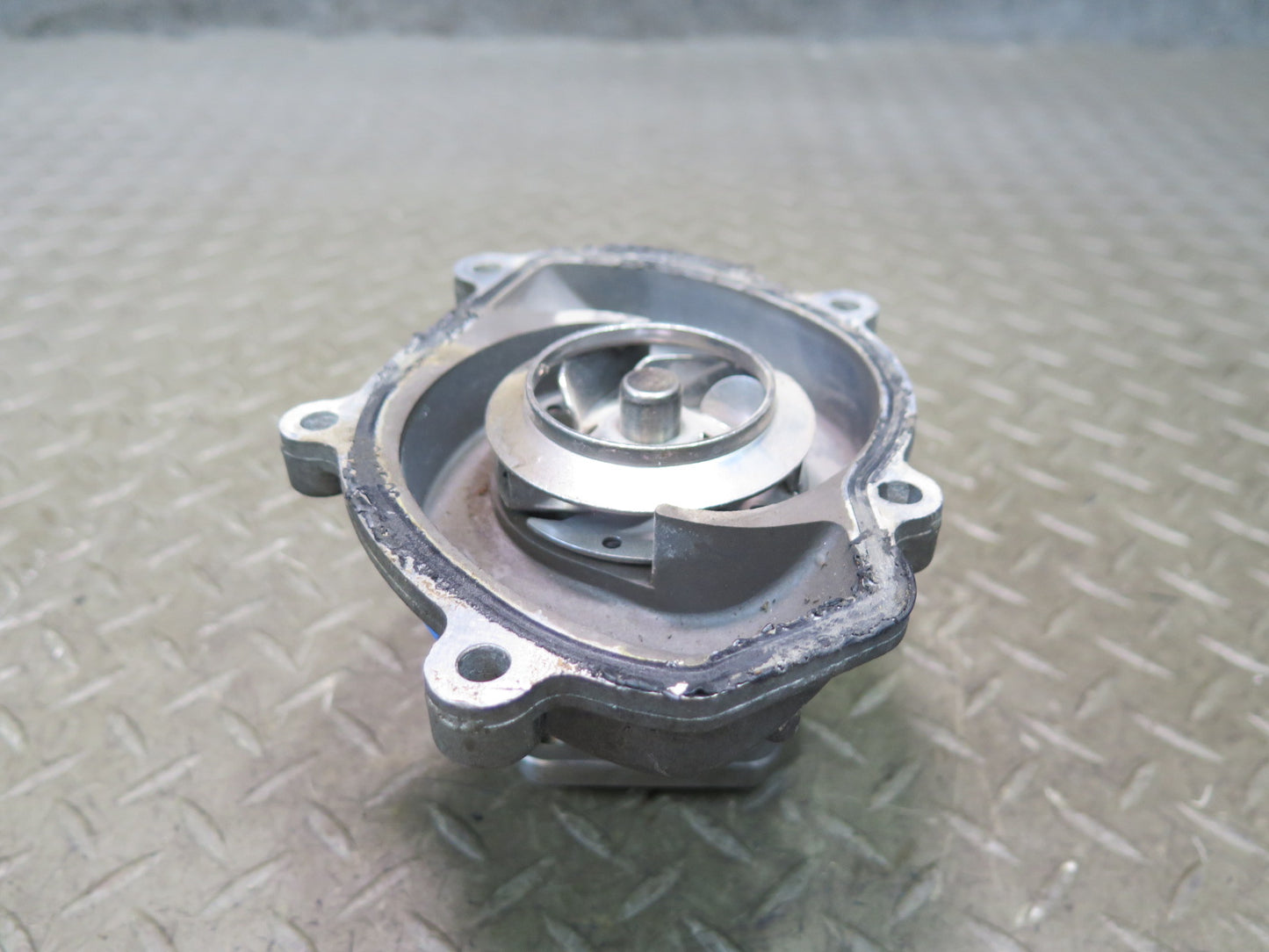 2014-2016 Porsche Panamera 970 3.0L Engine Coolant Water Pump