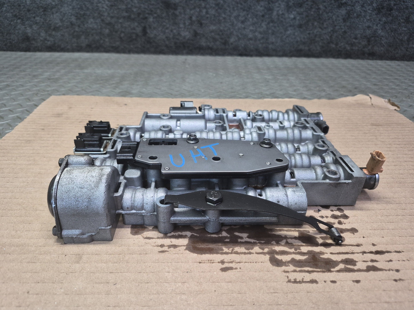 2003-2007 Hummer H2 4L65E Automatic Transmission Valve Body Mechatronic