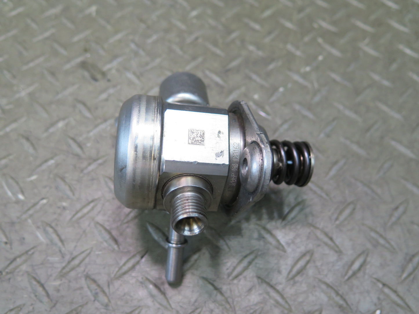 2014-2016 Porsche Panamera 970 3.0L Engine High Pressure Fuel Pump
