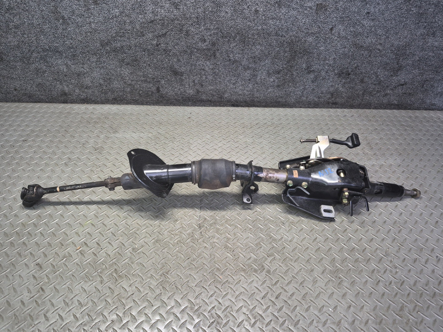87-89 Nissan Z31 300ZX NON Turbo Steering Column w U Joint Shaft Assembly OEM
