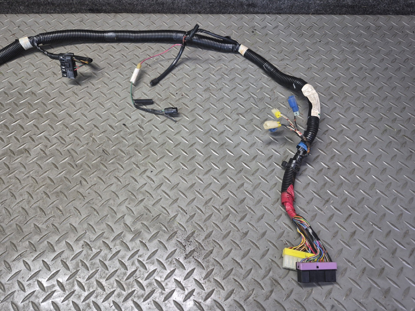 87-89 Nissan Z31 300ZX Instrument Panel Dash Wire Wiring Harness 24013-21P06 OEM