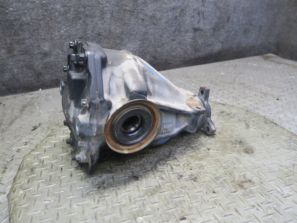 05-11 Mercedes R171 SLK350 RWD Rear Axle Differential Carrier 3.27 Ratio OEM