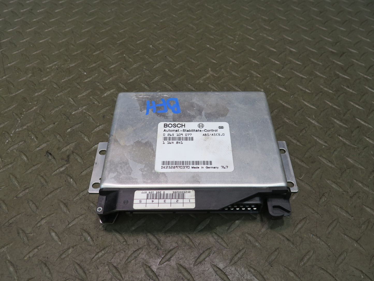 97-98 BMW E39 540i ABS ASC Stability Control Module Unit 1164841 OEM