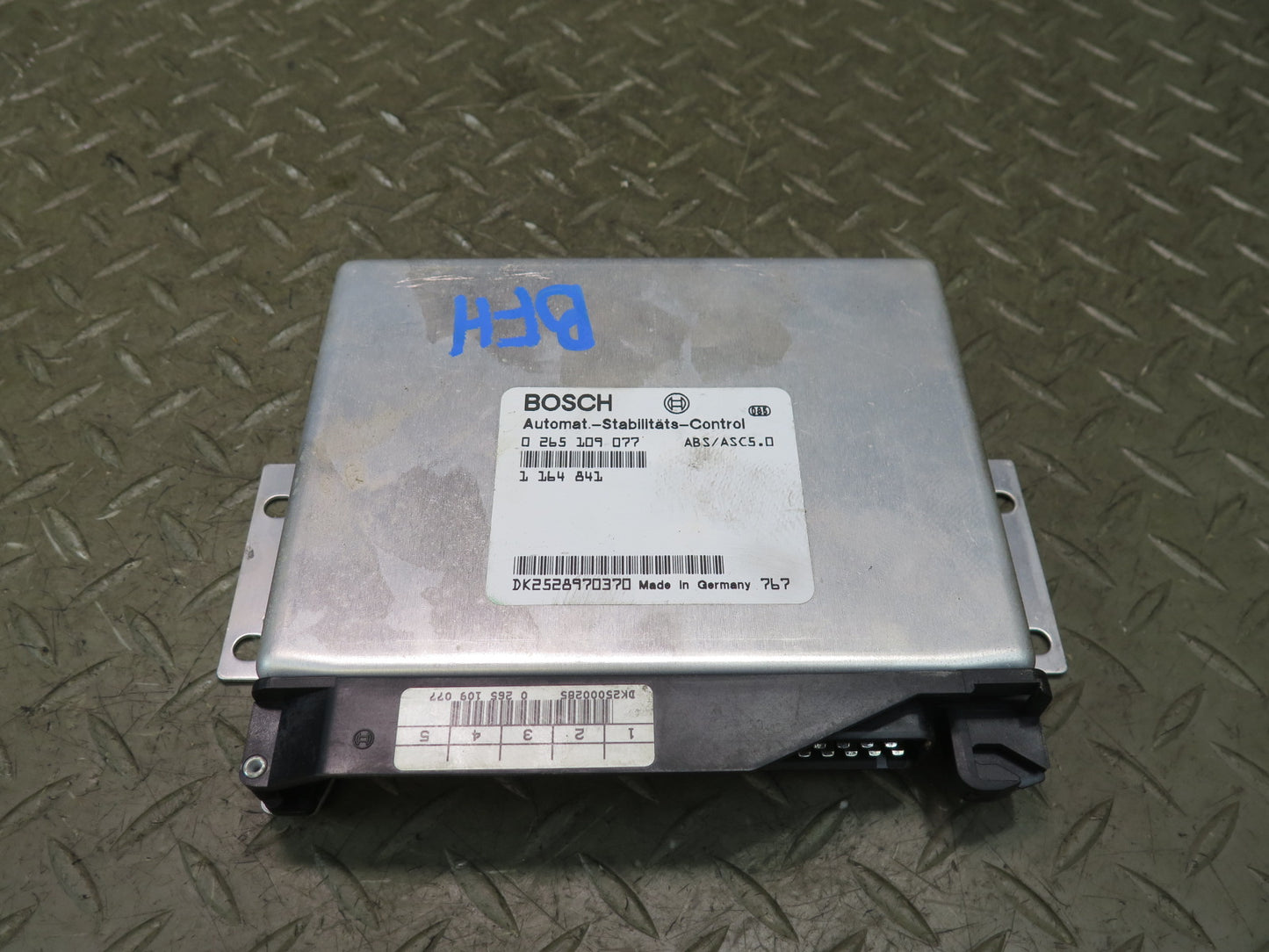 97-98 BMW E39 540i ABS ASC Stability Control Module Unit 1164841 OEM