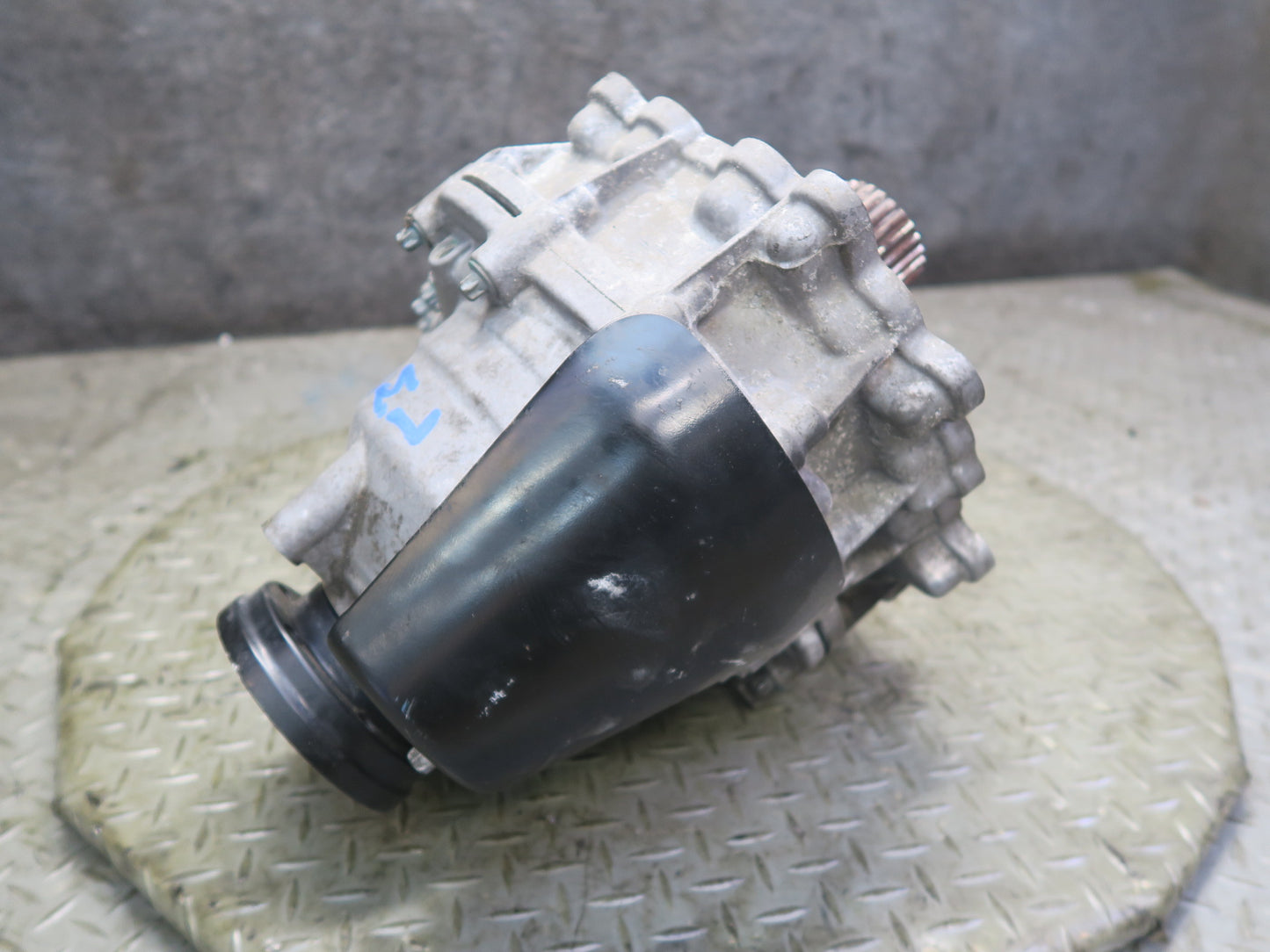 2012-2015 Mercedes W166 ML63 AMG Transfer Case 2512802200