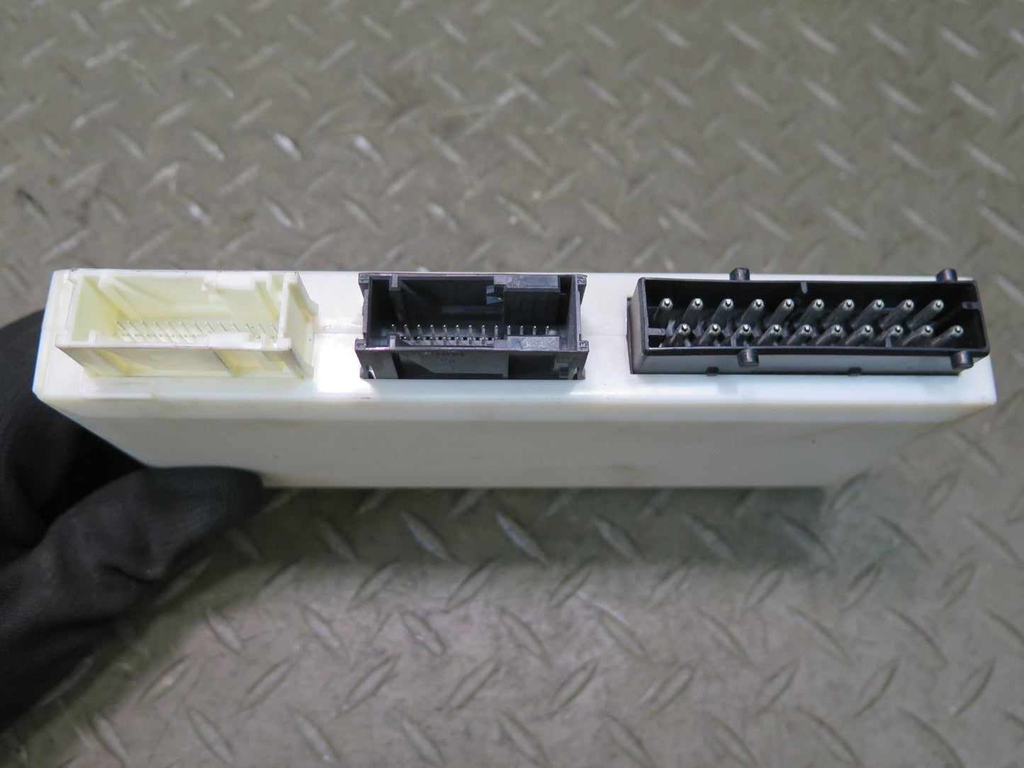 97-00 BMW E39 540i BCM Body Control Module Unit 8378631 OEM