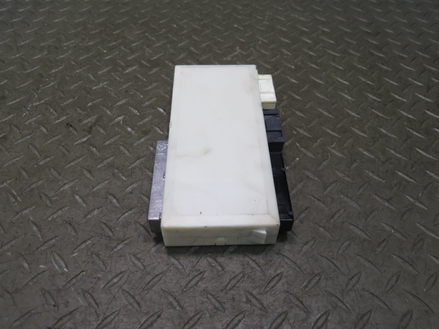 97-00 BMW E39 540i BCM Body Control Module Unit 8378631 OEM