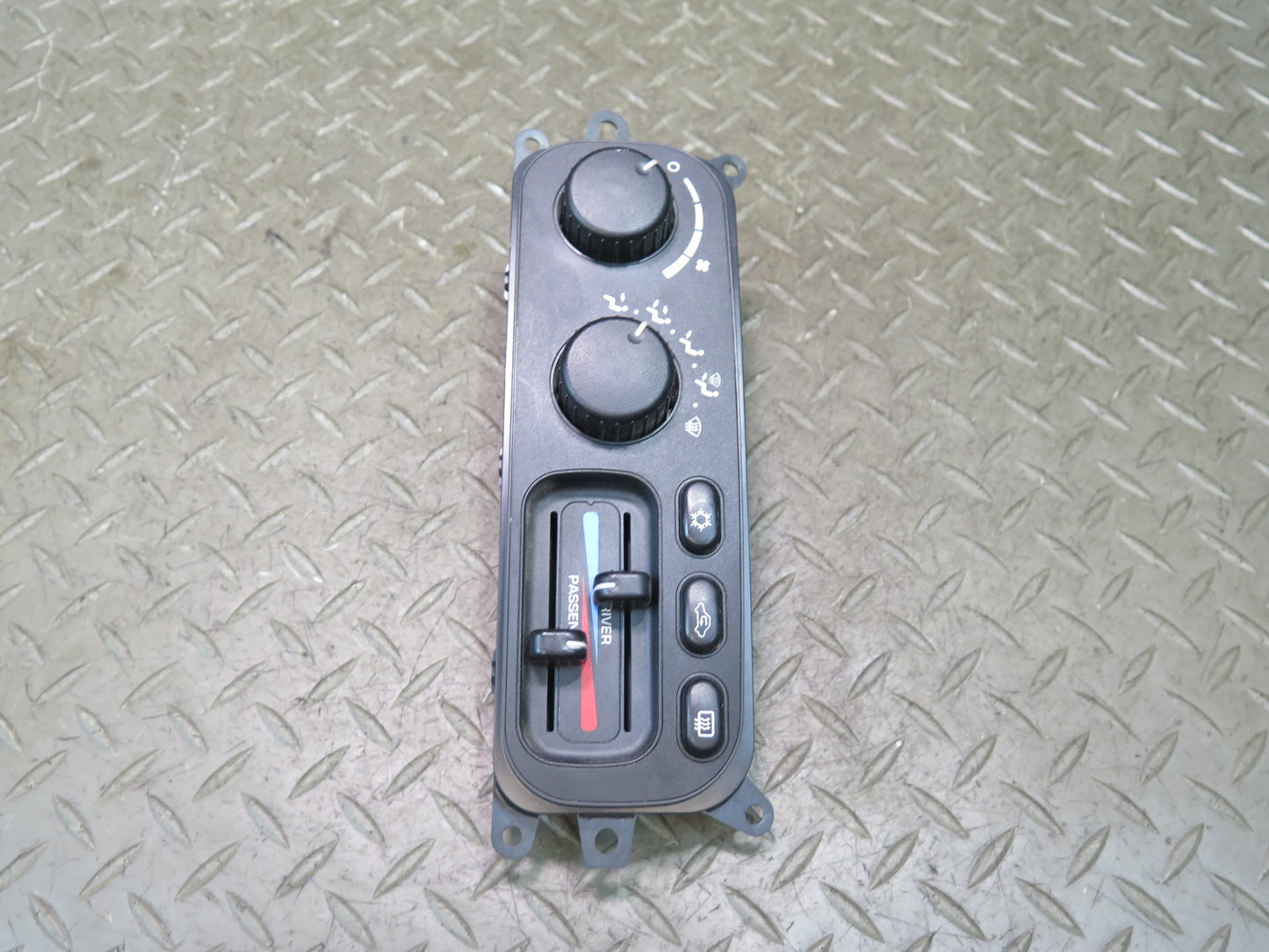 02-05 Dodge RAM 1500 DR A/C Heater Climate Control Switch Panel OEM