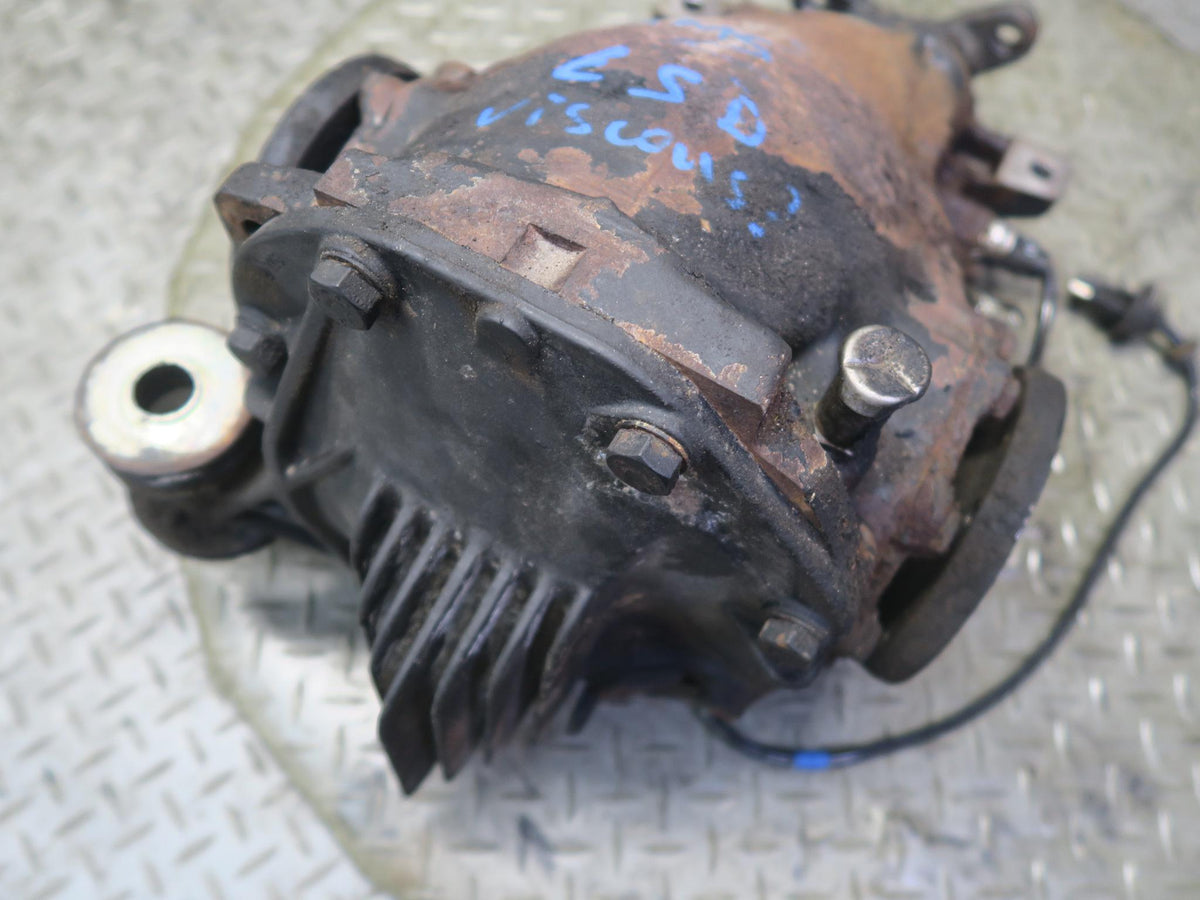 86-91 Mercedes W126 560SEC 560SEL Rear Differential Carrier LSD 2.47 Ratio OEM