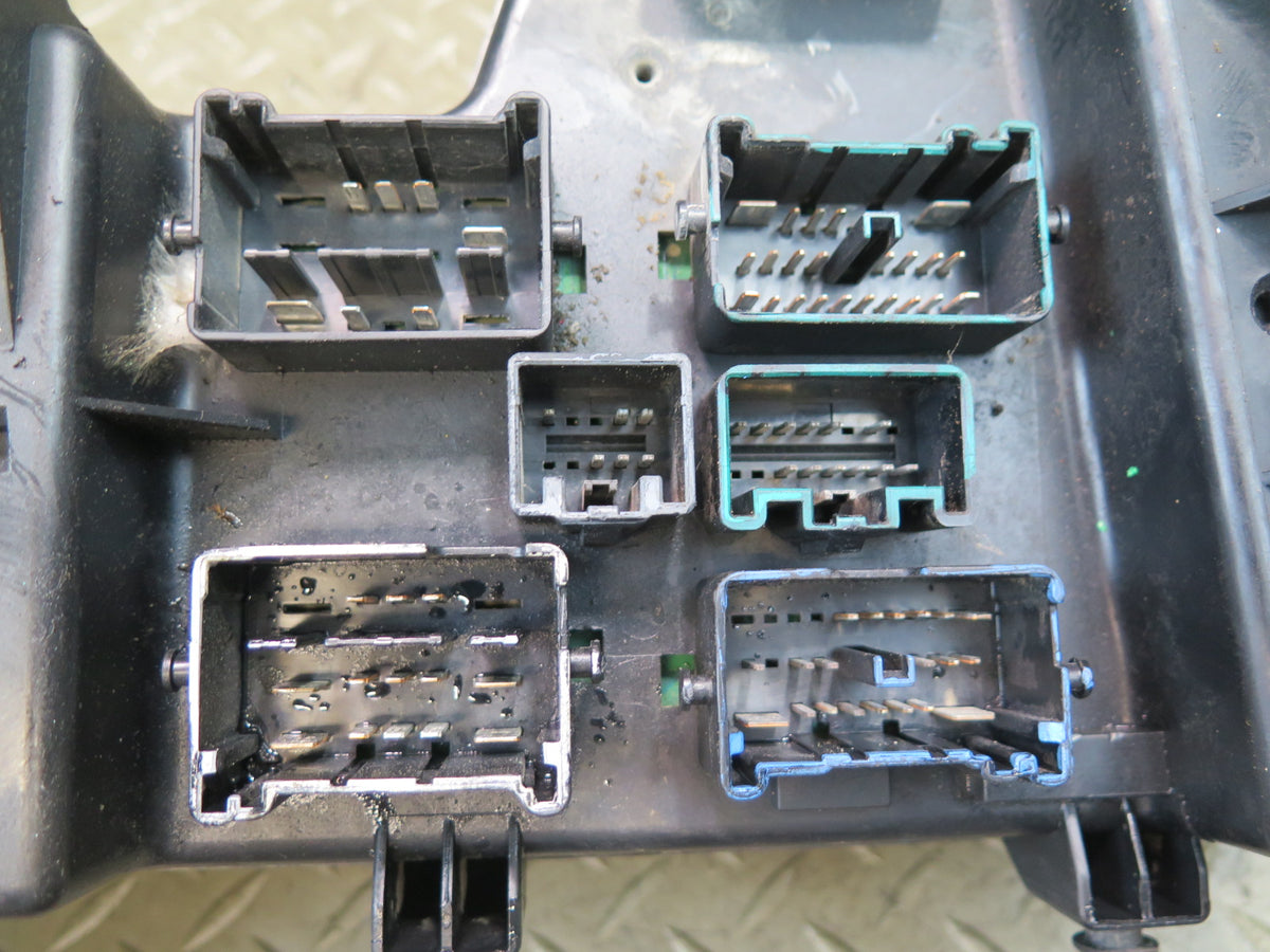 2005 Dodge RAM SRT10 DR Engine Bay Fuse Relay Box Module 56049696AC OEM