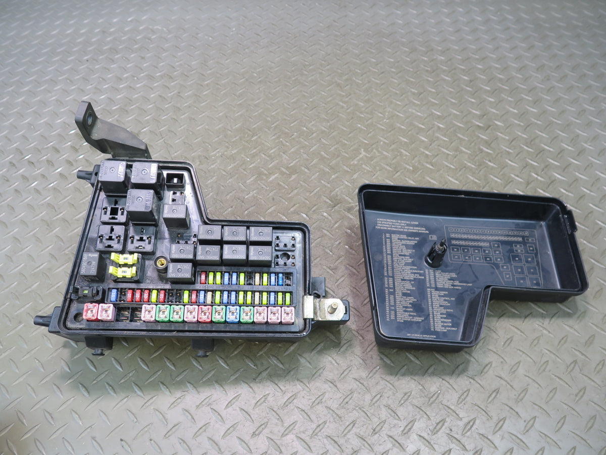 2005 Dodge RAM SRT10 DR Engine Bay Fuse Relay Box Module 56049696AC OEM