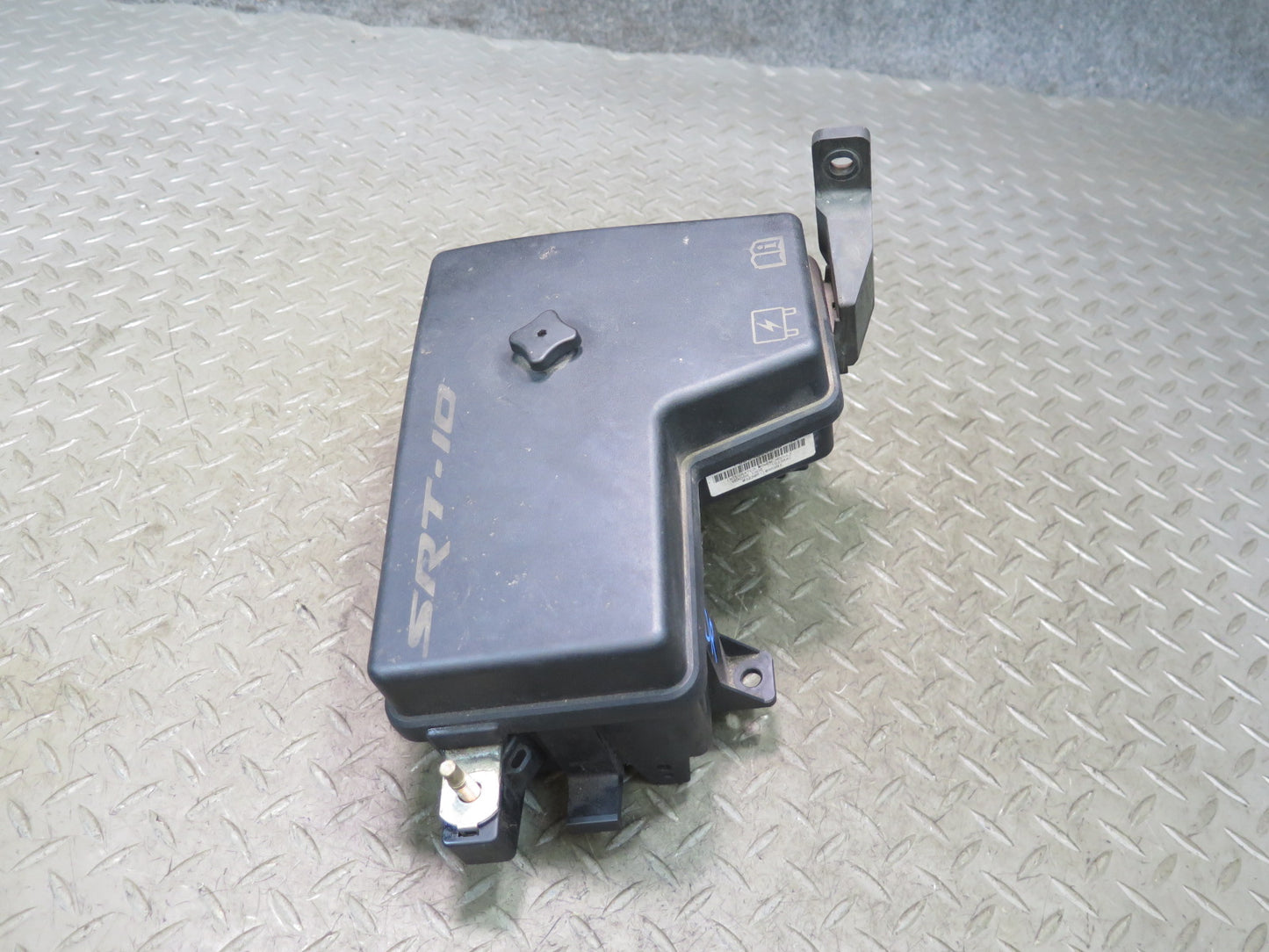 2005 Dodge RAM SRT10 DR Engine Bay Fuse Relay Box Module 56049696AC OEM