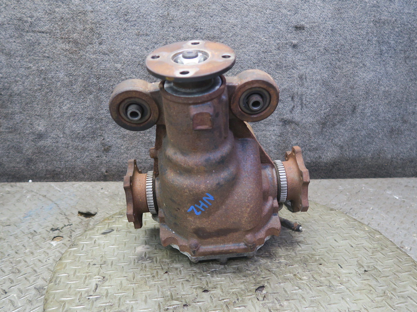 11-14 Nissan Z34 370Z A/T LSD Rear Differential Carrier 3.357 Ratio 72K OEM