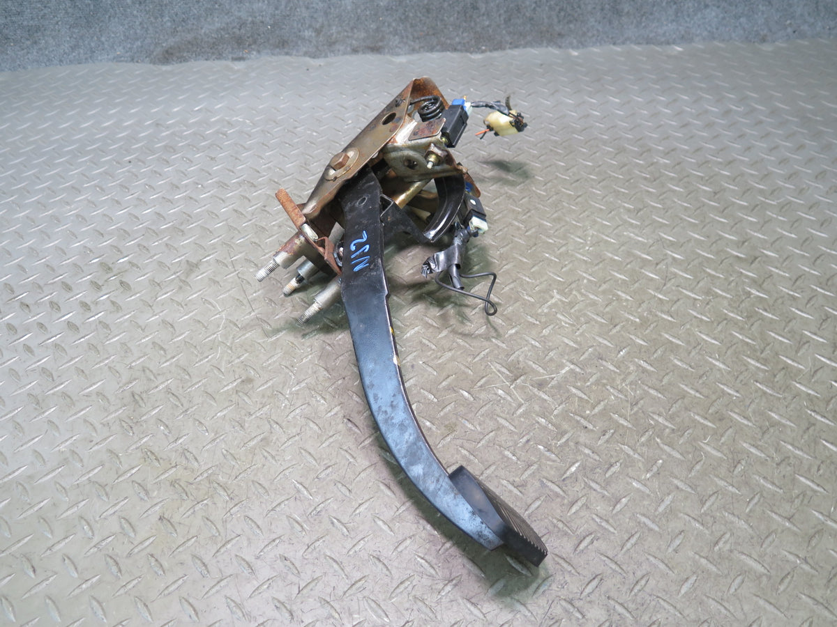 84-89 Nissan Z31 300ZX M/T Gas Brake Stop Clutch Pedal Set of 3 OEM