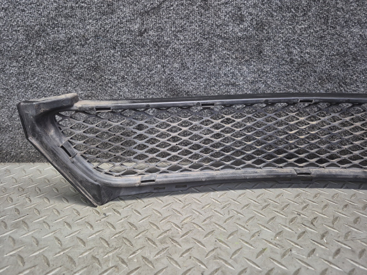 05-08 Mercedes R171 Slk-class Front Bumper Center Grille 1718850123 OEM