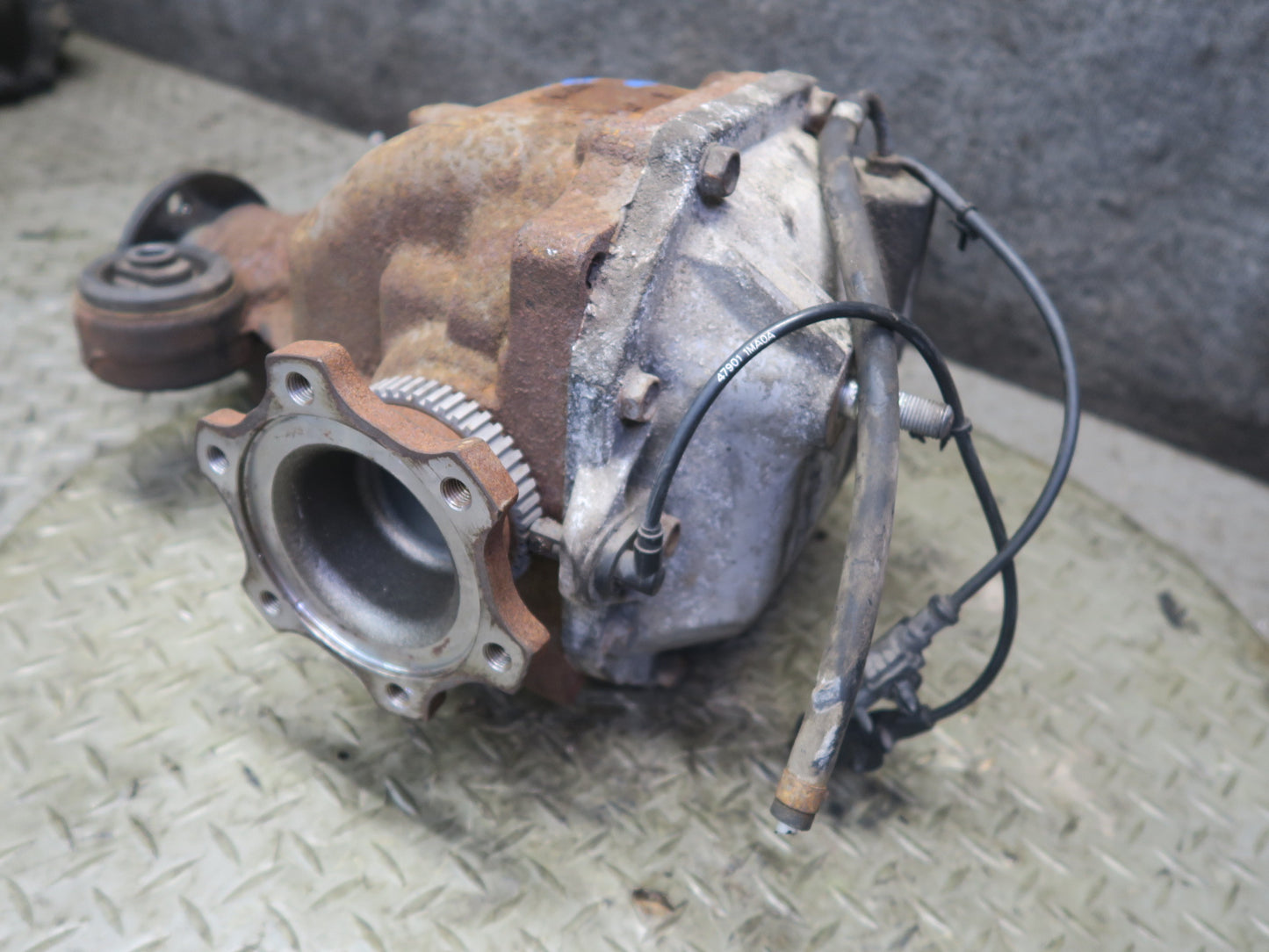 11-14 Nissan Z34 370Z A/T LSD Rear Differential Carrier 3.357 Ratio 72K OEM