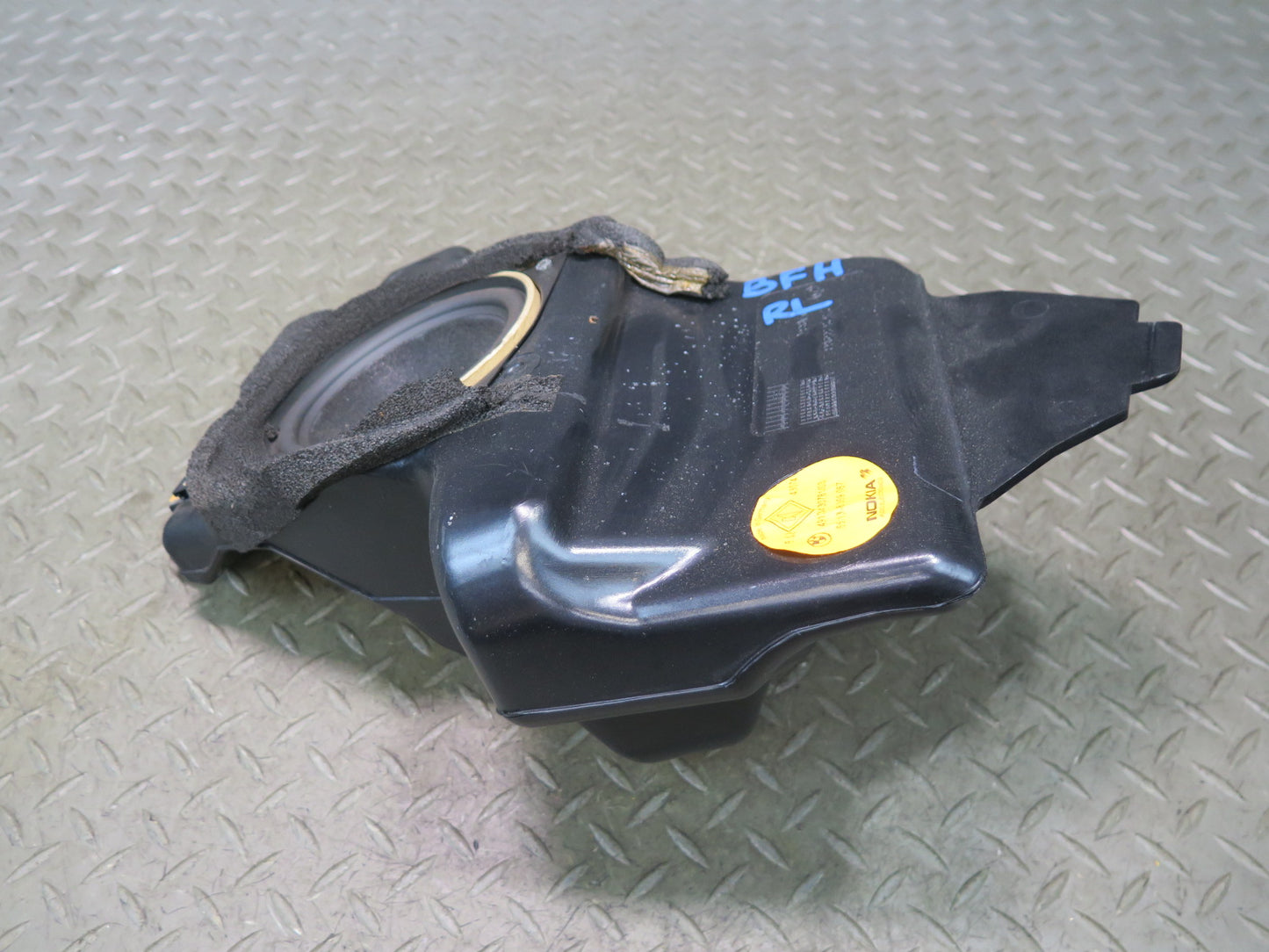97-03 BMW E39 540i Sedan Rear Left Deck Shelf Speaker 8369067 OEM