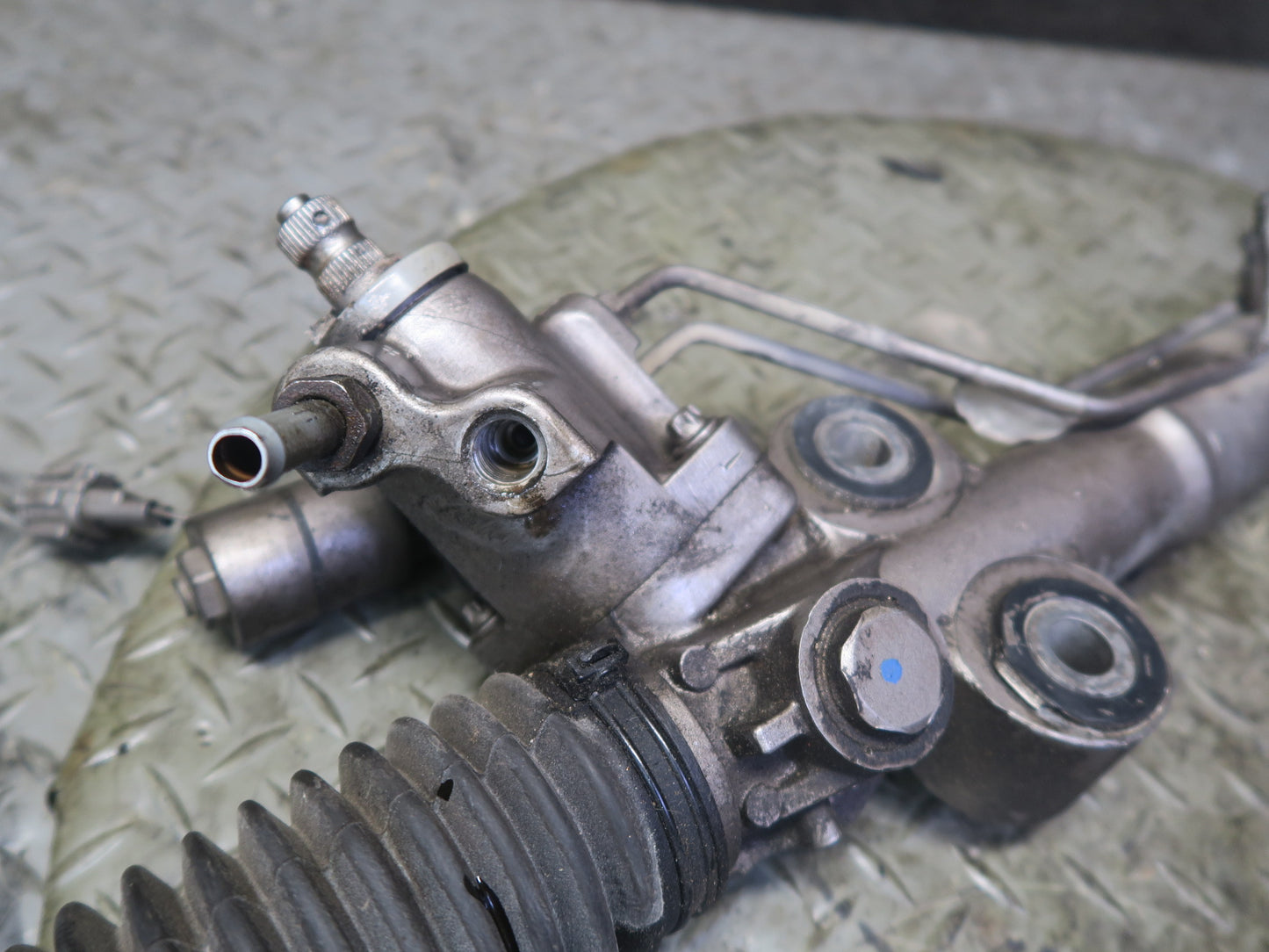 2006 Nissan Z33 350Z Power Steering Rack & Pinion OEM