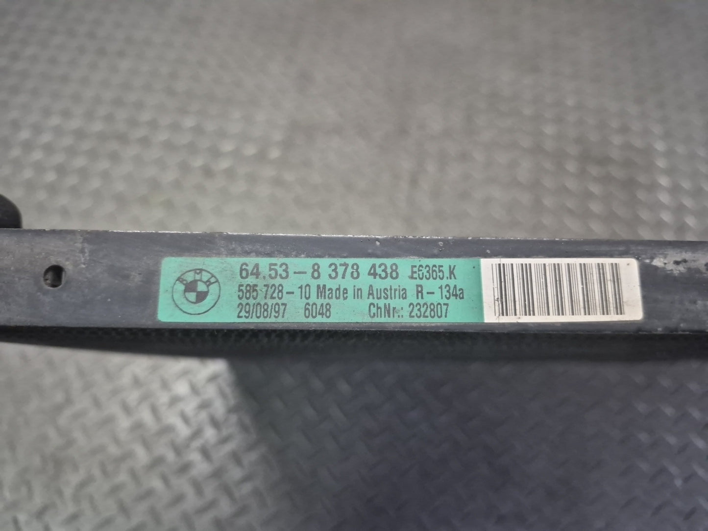98-03 BMW E39 540i A/C Air Condition Condenser 8378438 OEM