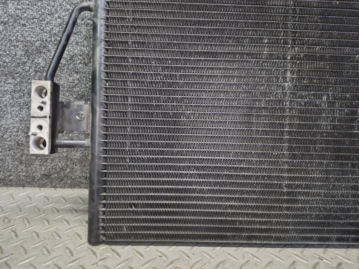 98-03 BMW E39 540i A/C Air Condition Condenser 8378438 OEM