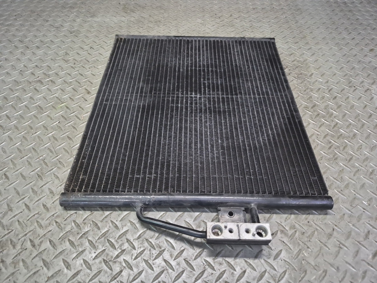 98-03 BMW E39 540i A/C Air Condition Condenser 8378438 OEM