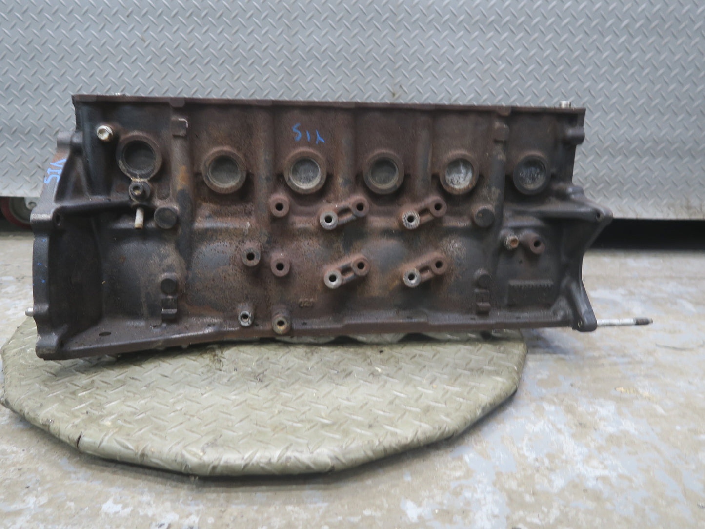 01-05 Lexus JCE10L IS300 2JZGE Engine Motor Cylinder Block 130k Miles OEM