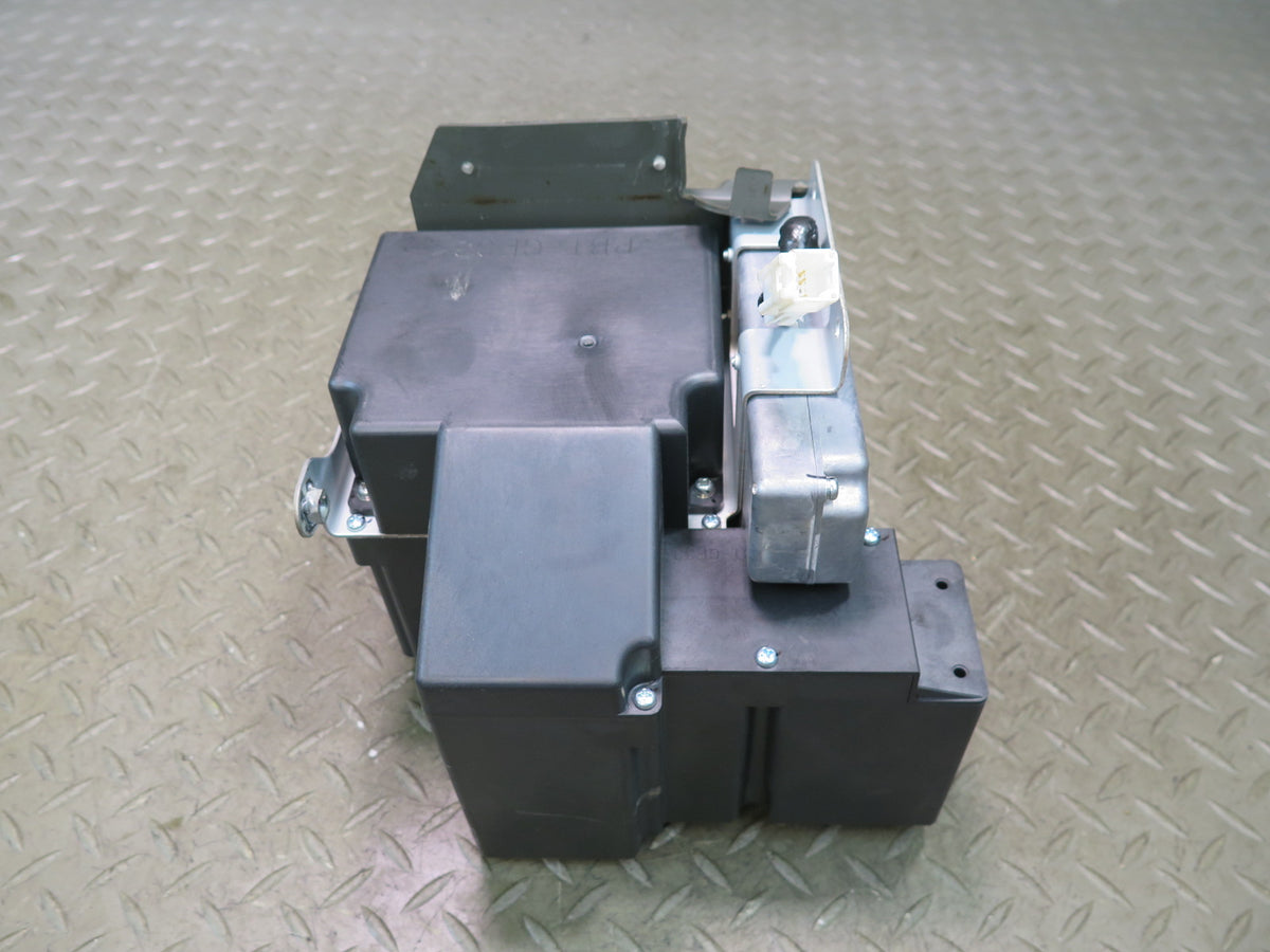 10-12 Lexus UVF46L LS600hL Seat Lumbar Support Pump 72071-50020 OEM