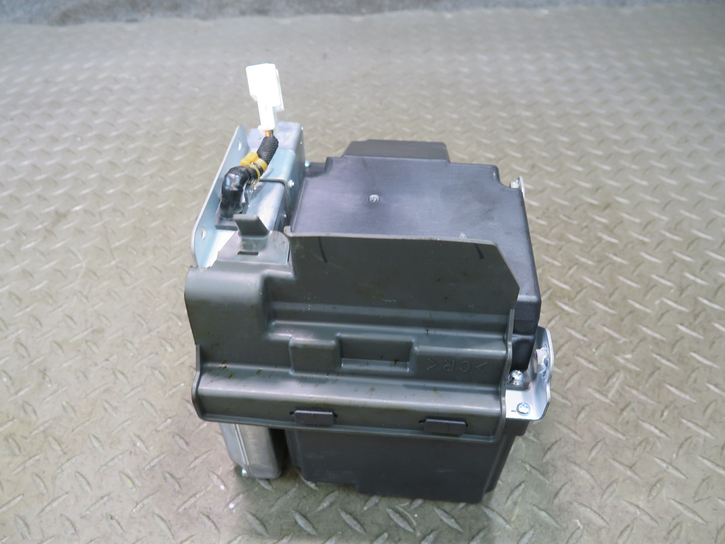 10-12 Lexus UVF46L LS600hL Seat Lumbar Support Pump 72071-50020 OEM