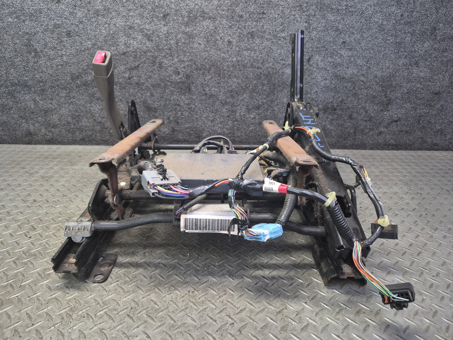 2003-2007 Hummer H2 Front Left Side Seat Lower Frame Track Rail W/ Motors