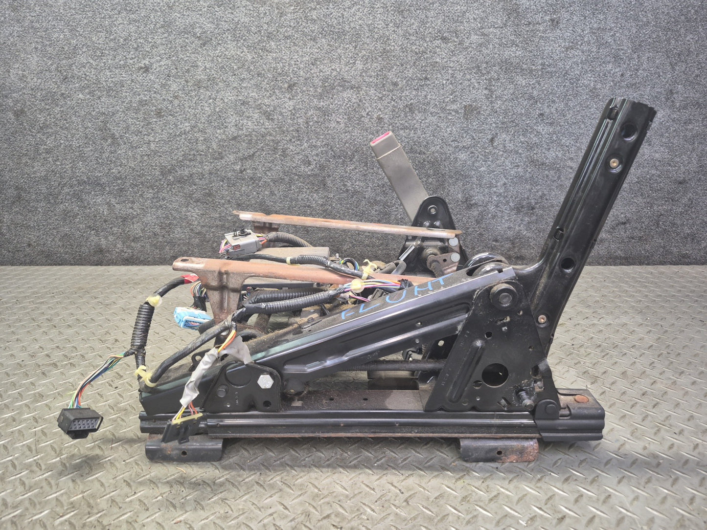 2003-2007 Hummer H2 Front Left Side Seat Lower Frame Track Rail W/ Motors