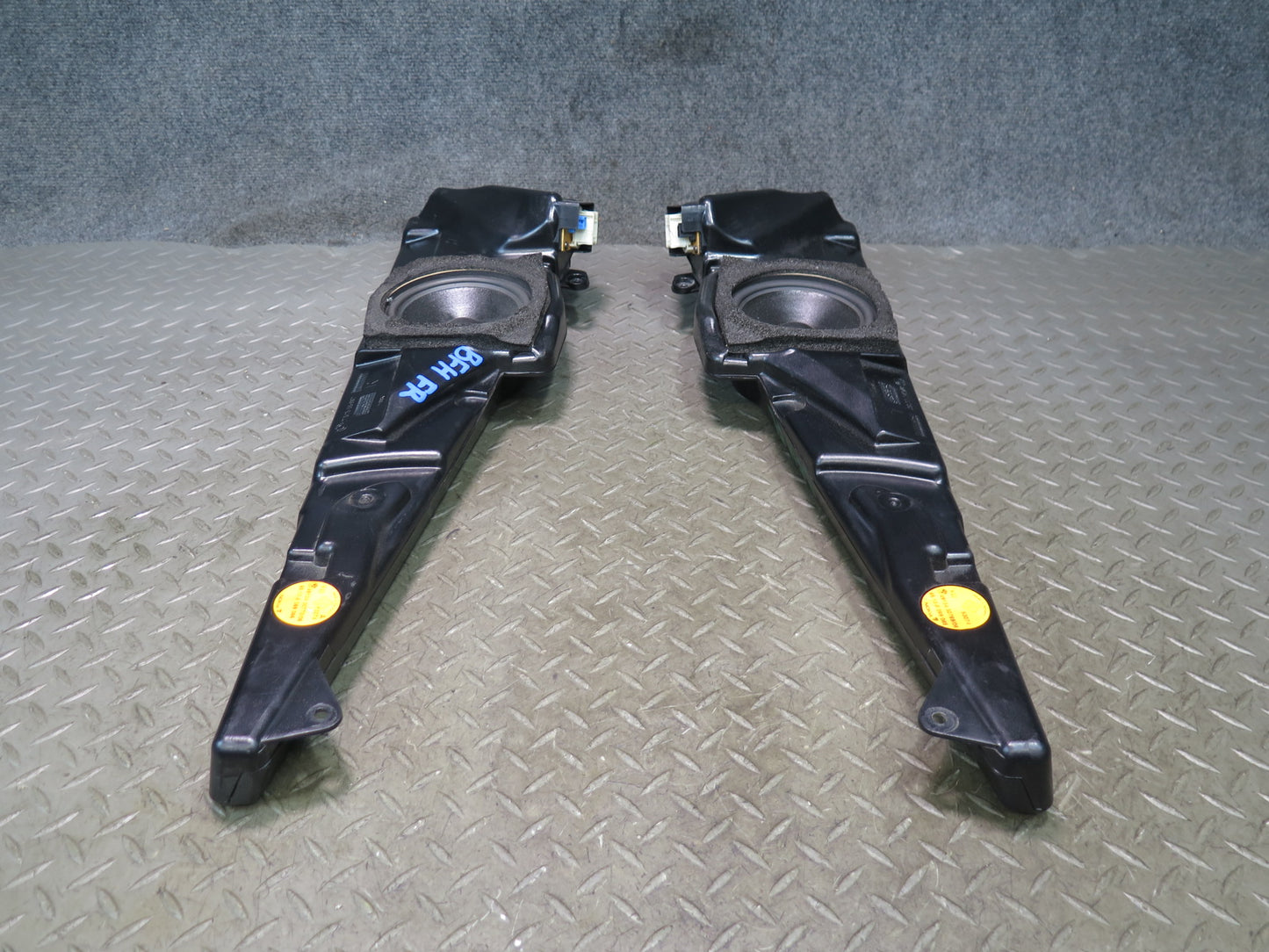 97-03 BMW E39 540i Set of 2  Front Right & Left Door TOP Hifi Speaker Box OEM