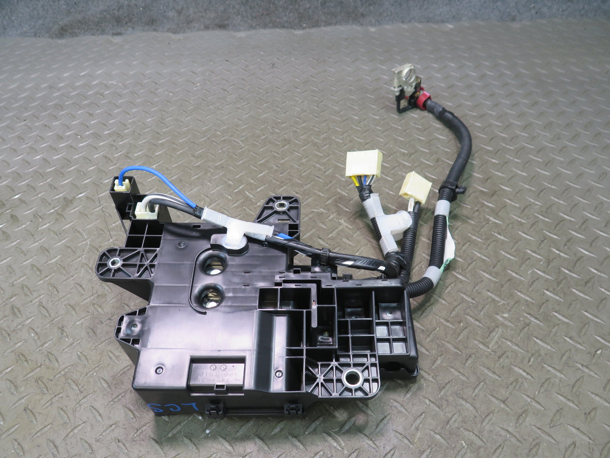 10-12 Lexus UVF46L LS600h Hybrid Junction Fuse Box w Positive Battery Cable OEM
