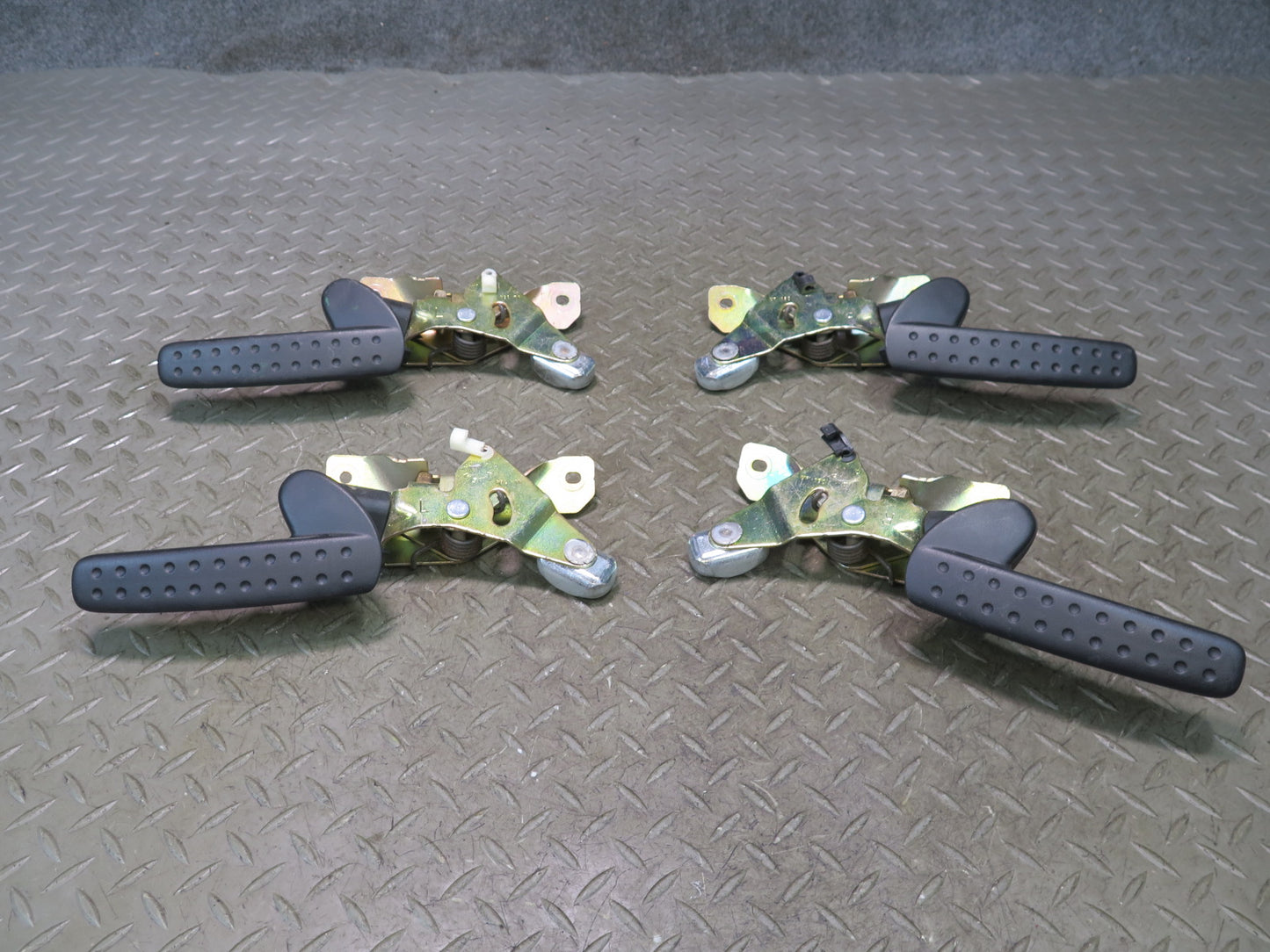 02-08 Dodge RAM 1500 DR Set of 4 Front & Rear Door Interior Handle OEM