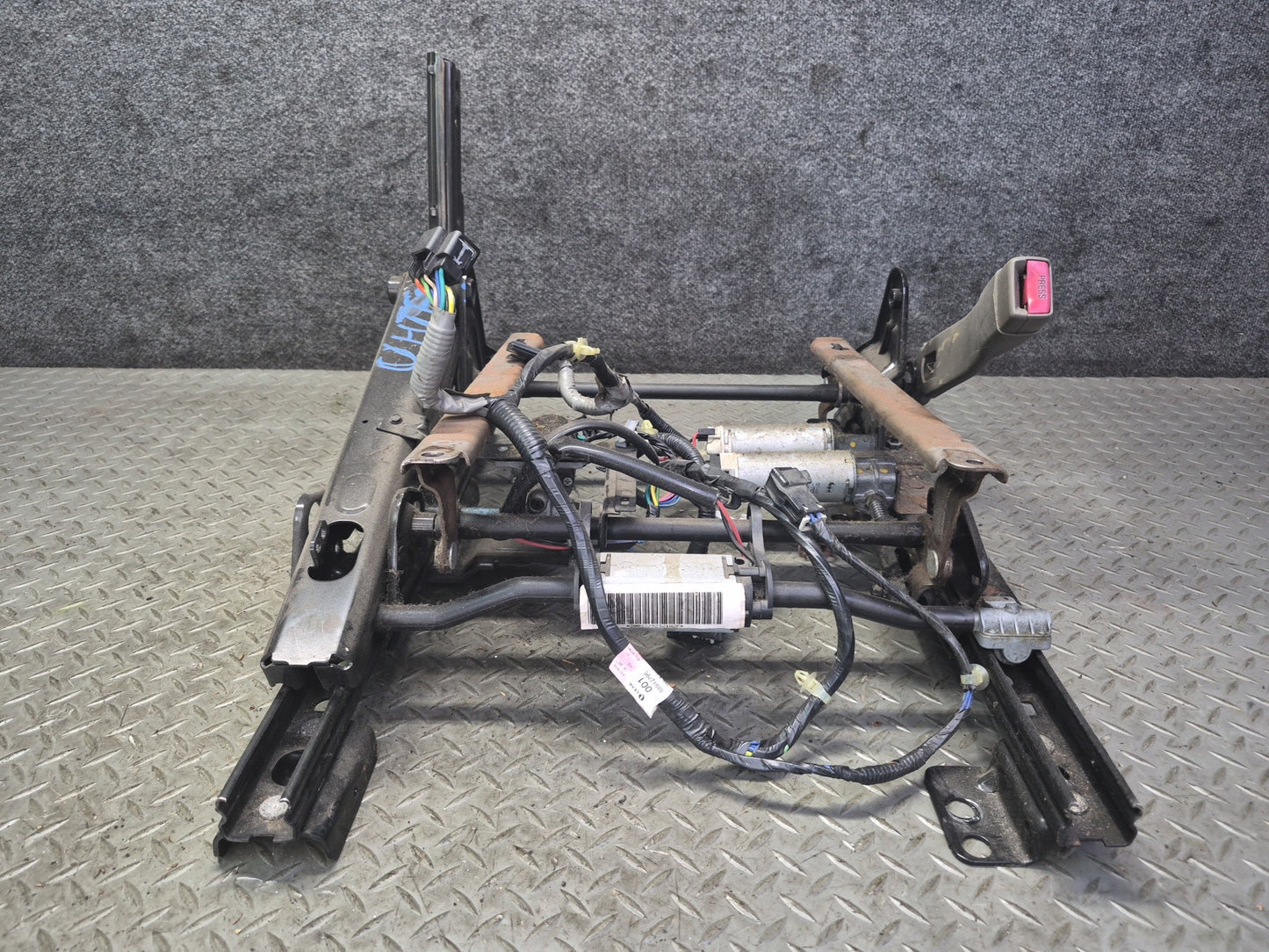2003-2007 Hummer H2 Front Right Side Seat Lower Frame Track Rail W/ Motors
