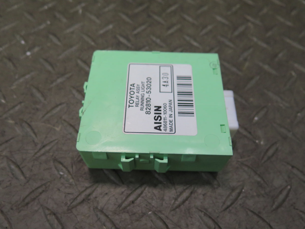 01-05 Lexus JCE10L IS300 Running Light Relay Module 82810-53020 OEM