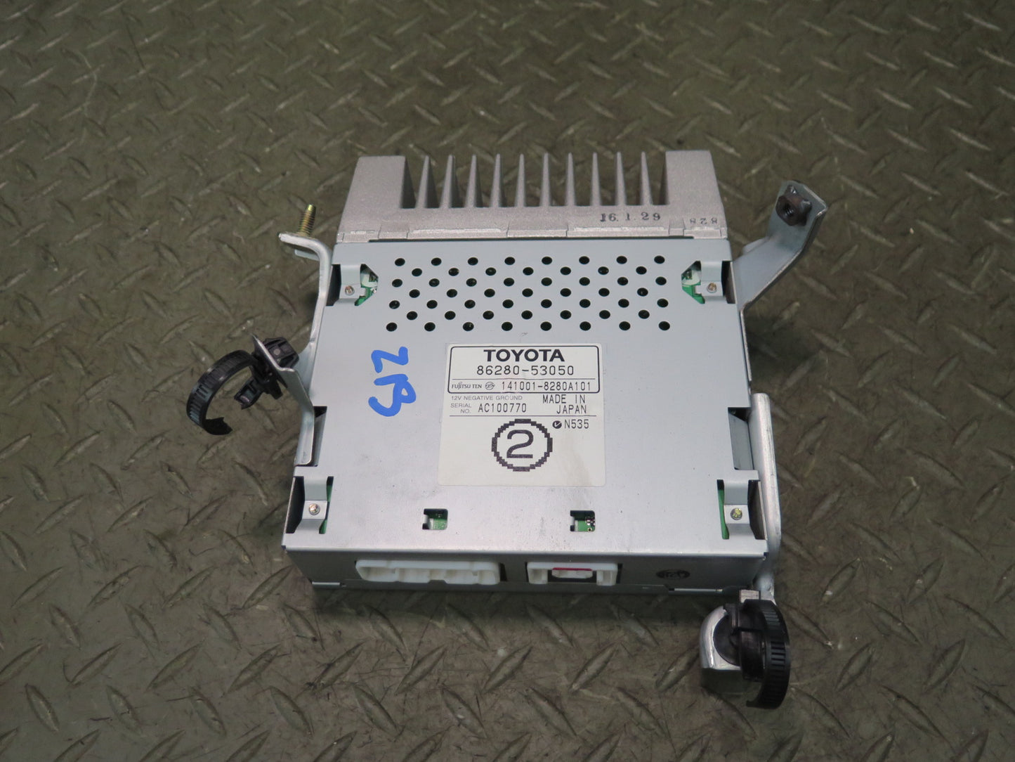 01-05 Lexus JCE10L IS300 Radio Audio Amplifier AMP 86280-53050 OEM