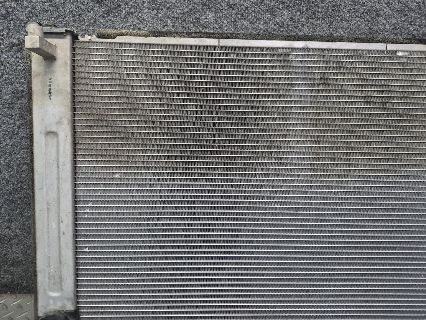 09-20 Nissan Z34 370Z RWD A/T Engine Cooling Radiator OEM