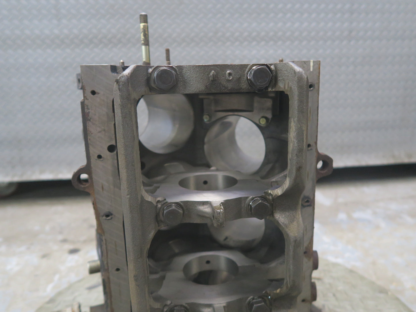 84-86 Nissan Z31 300ZX VG30E NON Turbo Engine Motor Block OEM
