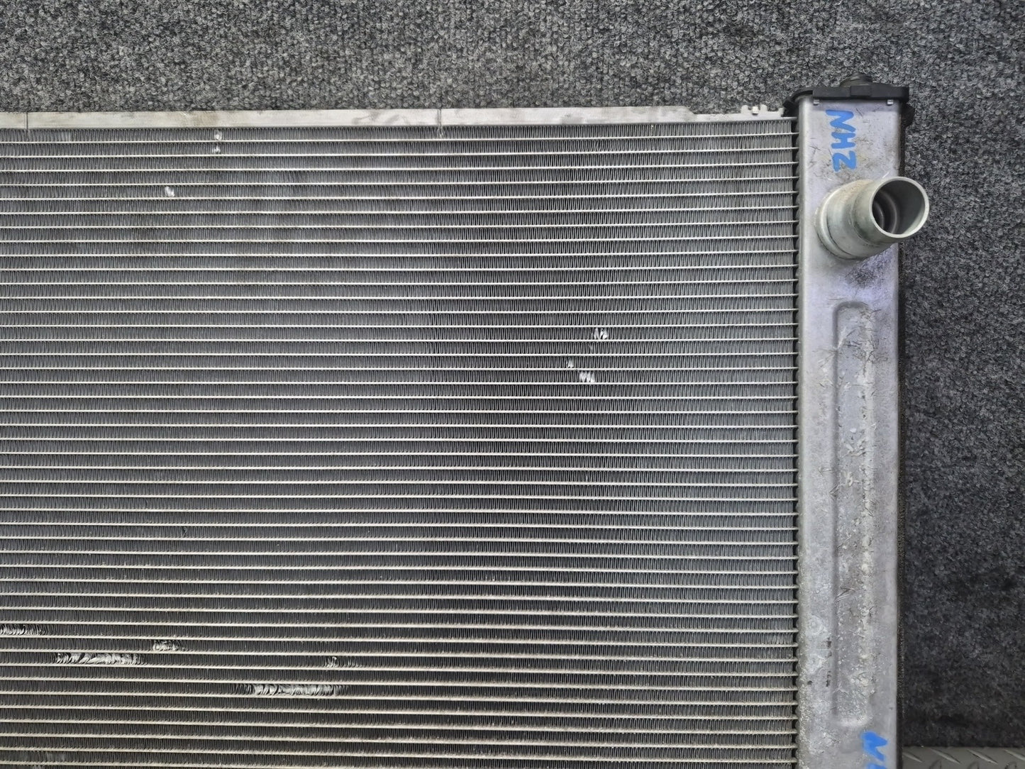 09-20 Nissan Z34 370Z RWD A/T Engine Cooling Radiator OEM