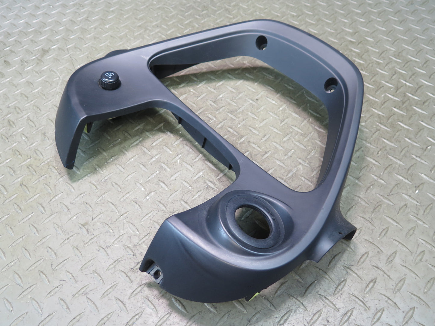 01-05 Lexus JCE10L IS300 Instrument Cluster Speedometer Trim Cover Black OEM