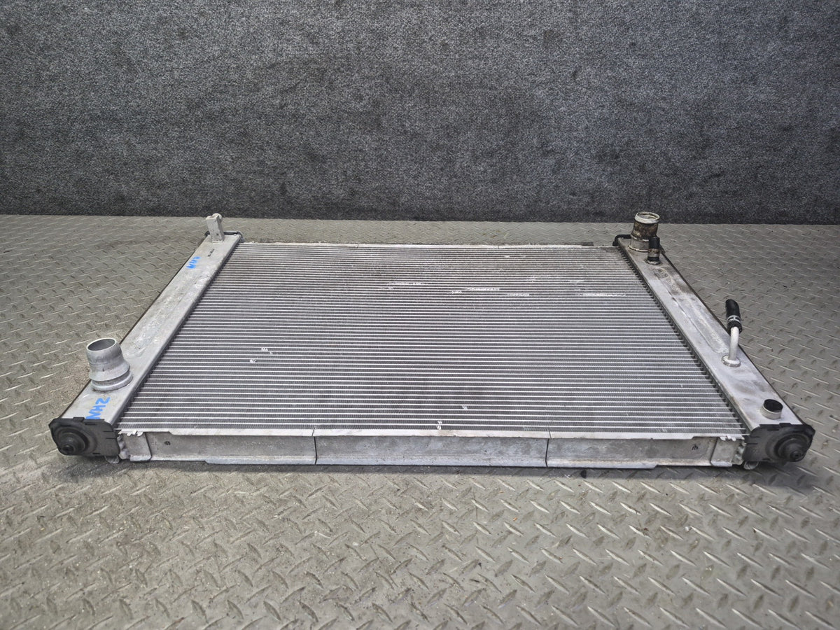 09-20 Nissan Z34 370Z RWD A/T Engine Cooling Radiator OEM