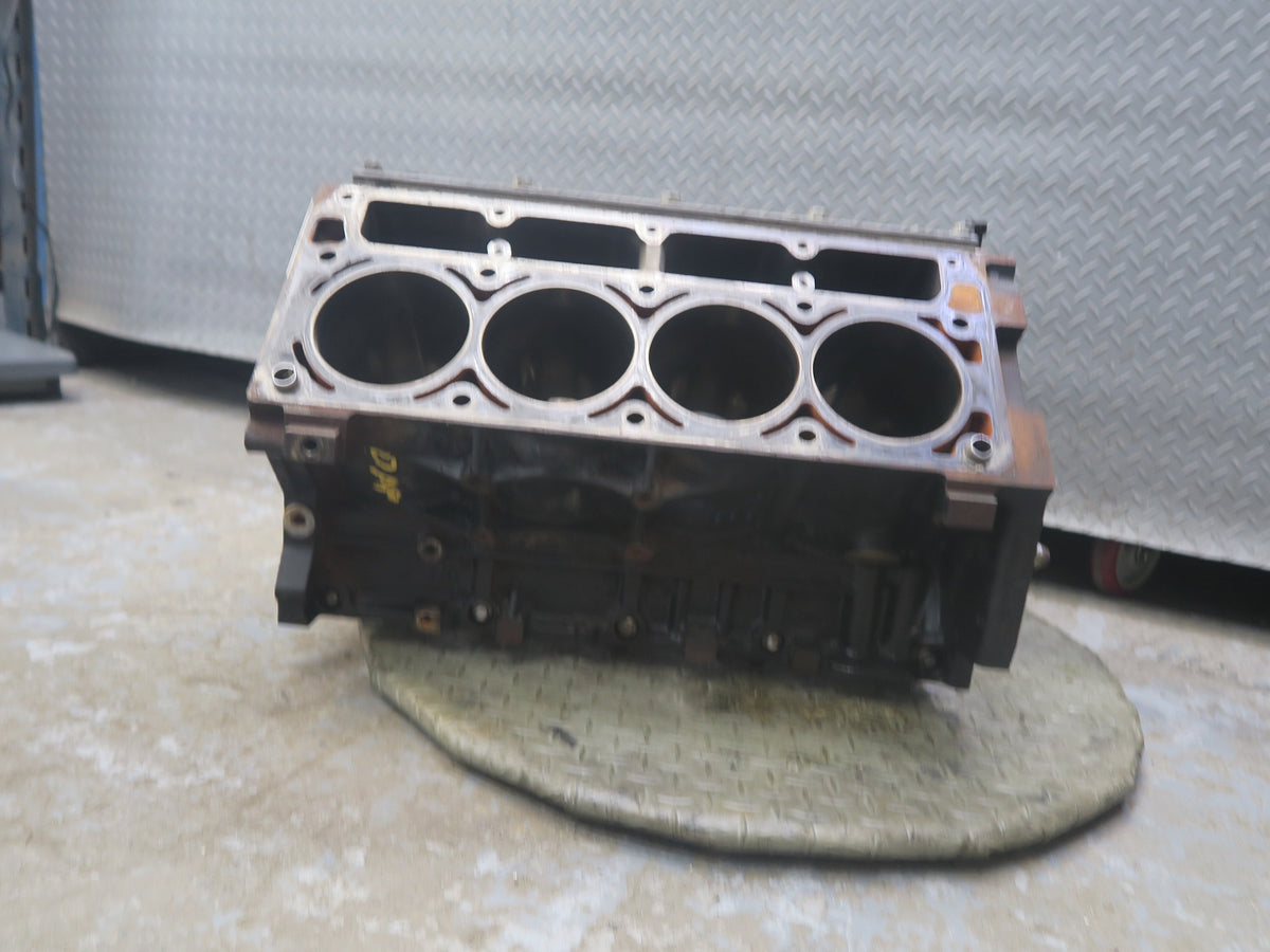 2003-2007 Hummer H2 6.0L LQ4 Engine Motor Block w Oil Stick
